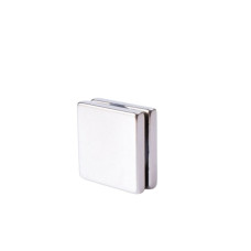 30×30×5 mm Köşeli Neodyum Mıknatıs