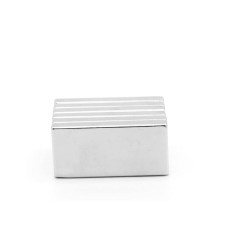 40×20×5 mm Köşeli Neodyum Mıknatıs
